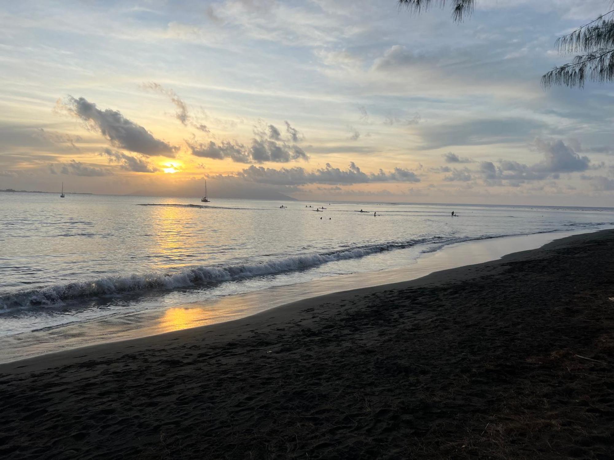 La Maison Pres Du Phare Mahina Bagian luar foto