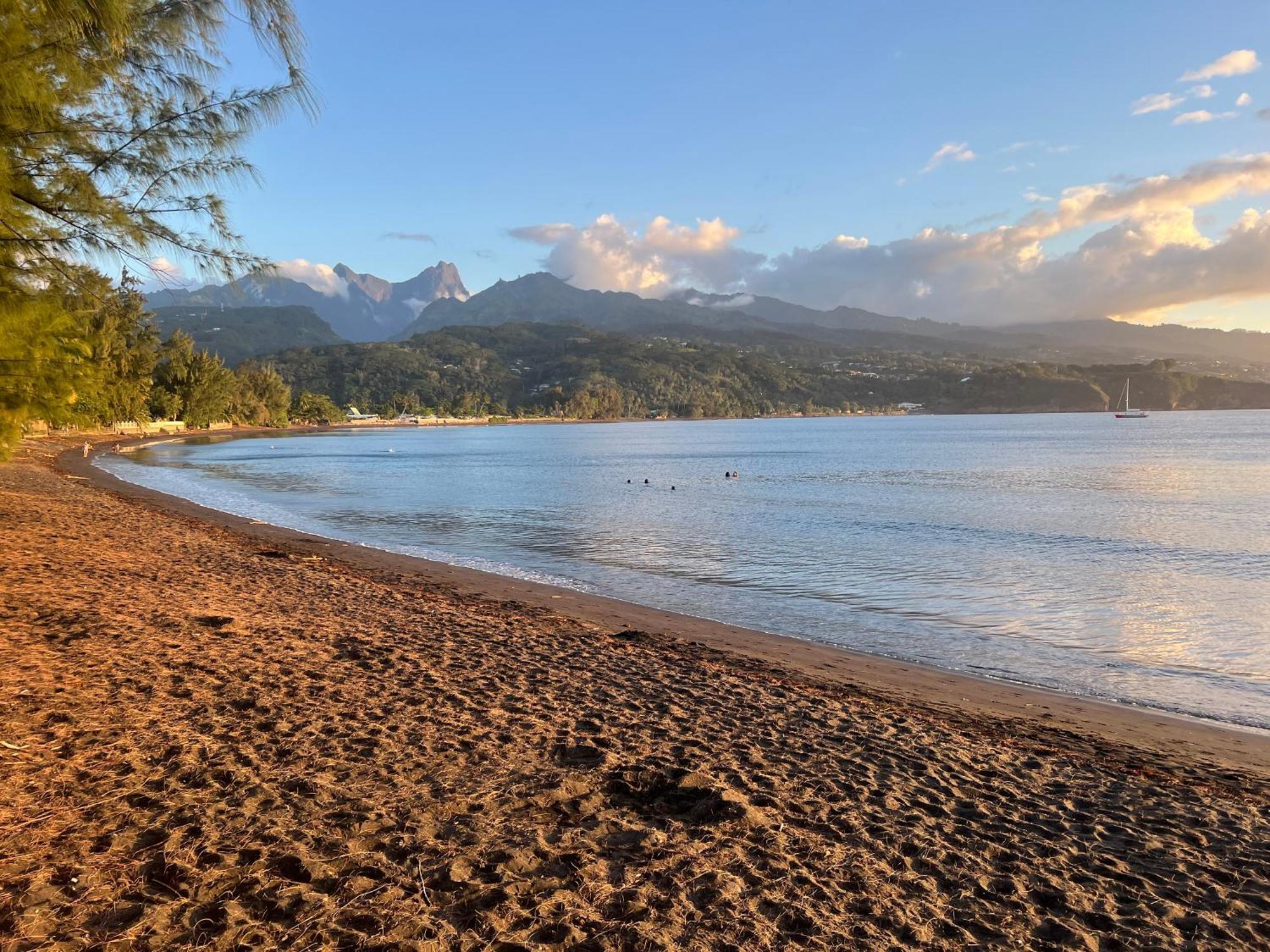 La Maison Pres Du Phare Mahina Bagian luar foto